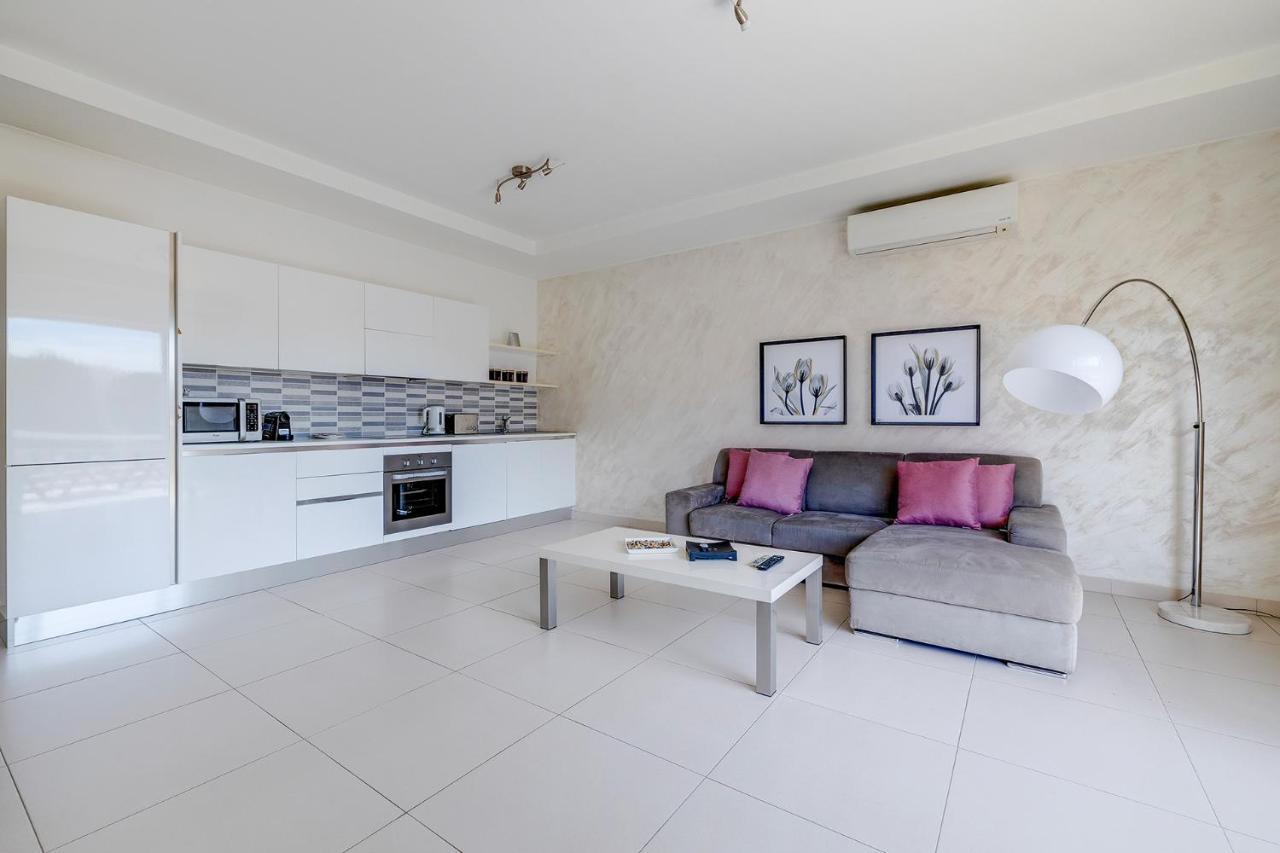 Modern Apartment Steps From Balluta Bay Sliema Eksteriør bilde