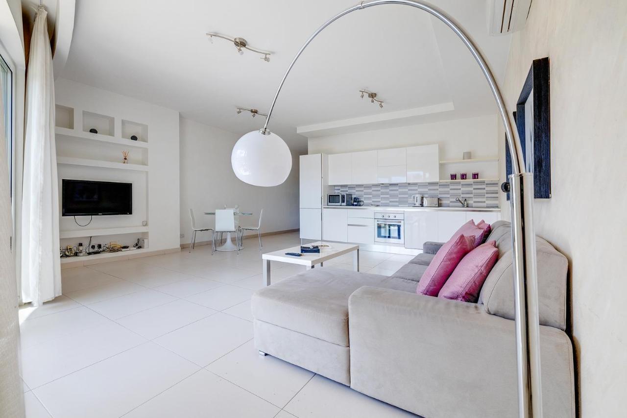 Modern Apartment Steps From Balluta Bay Sliema Eksteriør bilde